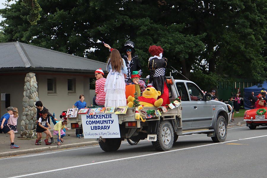 Christmas Parade #15 Photograph by Pla Gallery - Fine Art America