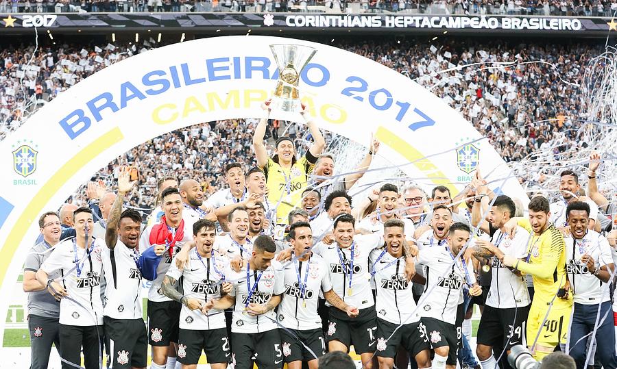 Corinthians v Atletico MG - Brasileirao Series A 2017 #15 Photograph by Alexandre Schneider