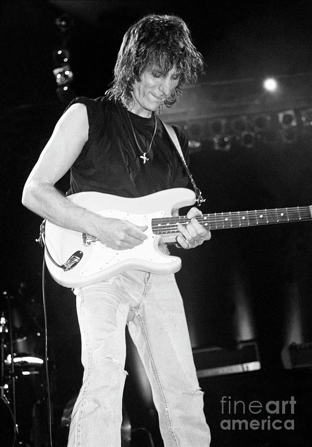 Jeff Beck Photograph - Jeff Beck #15 by Concert Photos