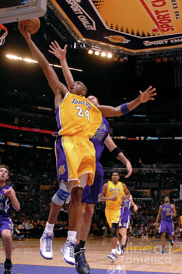 Kobe Bryant Photograph by Noah Graham Kobe Bryant Photograph by Noah Graham