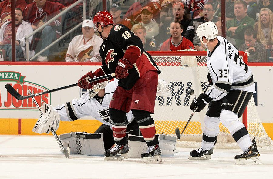 Los Angeles Kings v Phoenix Coyotes #15 Photograph by Norm Hall