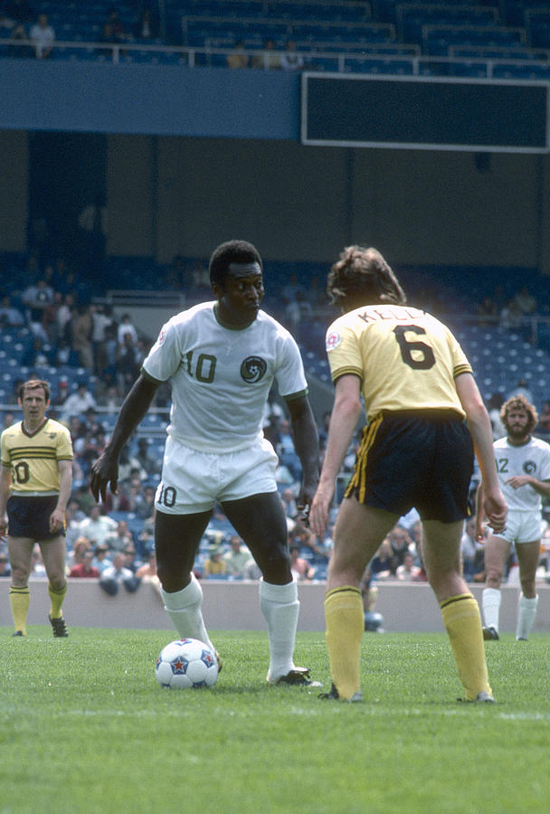 New York Cosmos #15 Photograph by Focus On Sport