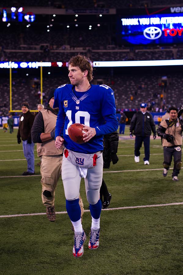 Green Bay Packers v New York Giants #18 Photograph by Rob Tringali