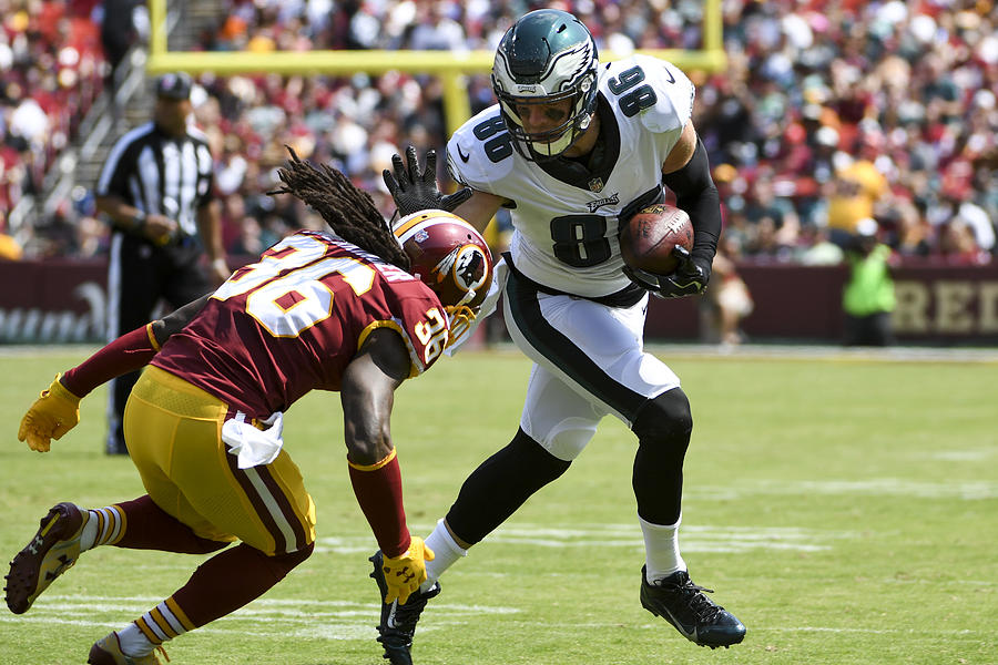 NFL: SEP 10 Eagles at Redskins #18 Photograph by Icon Sportswire