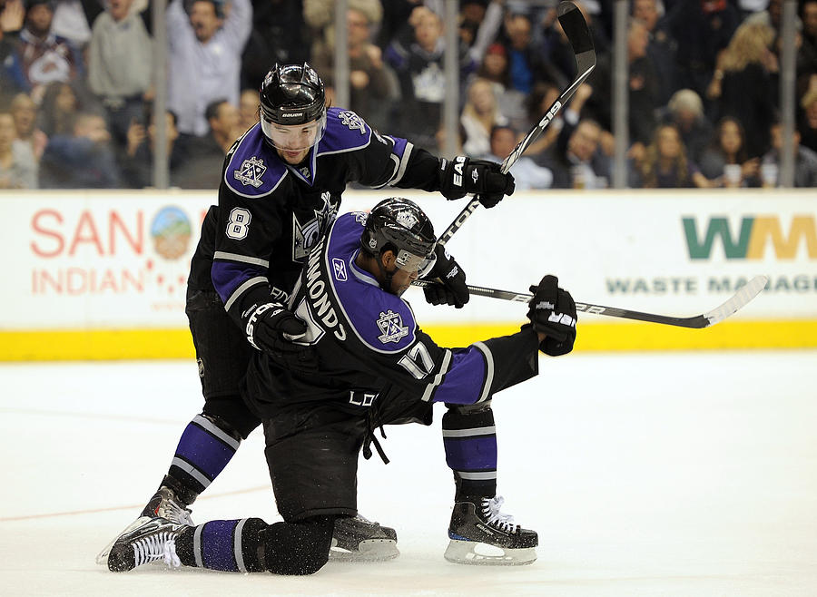Colorado Avalanche v Los Angeles Kings #19 Photograph by Harry How