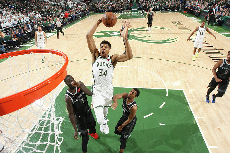Giannis Antetokounmpo #19 Photograph by Gary Dineen