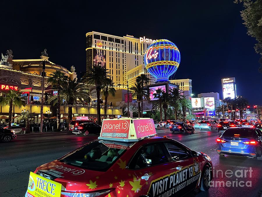 Las Vegas Nevada Night Lights Street Cars Scene Las Vegas Blvd View