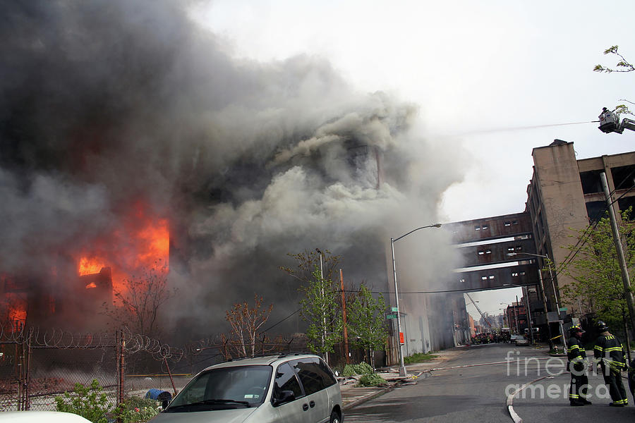 May 2nd 2006  Spectacular Greenpoint Terminal 10 Alarm Fire in Brooklyn, NY #19 Photograph by Steven Spak