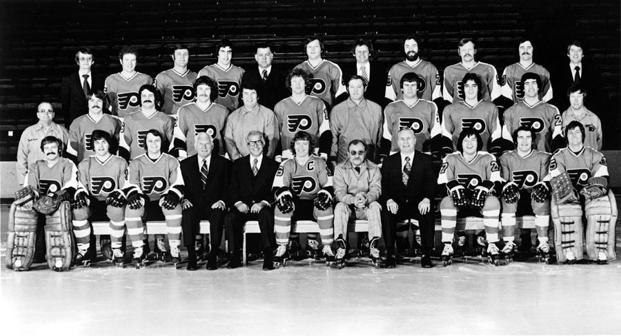 Philadelphia Flyers #19 Photograph by B Bennett