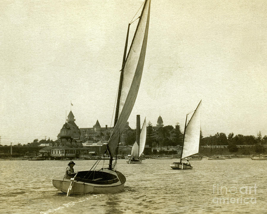 1900s Sailing Glorietta Bay Photograph by Glenn McNary
