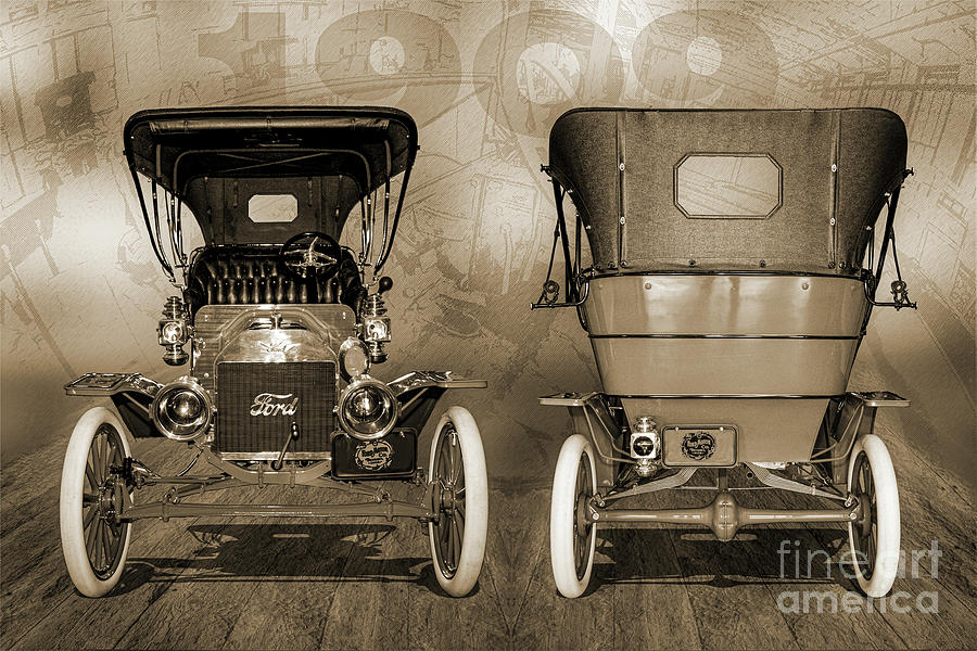 1909 Ford Model T Touring Carriage - Sepia Digital Art by Anthony Ellis