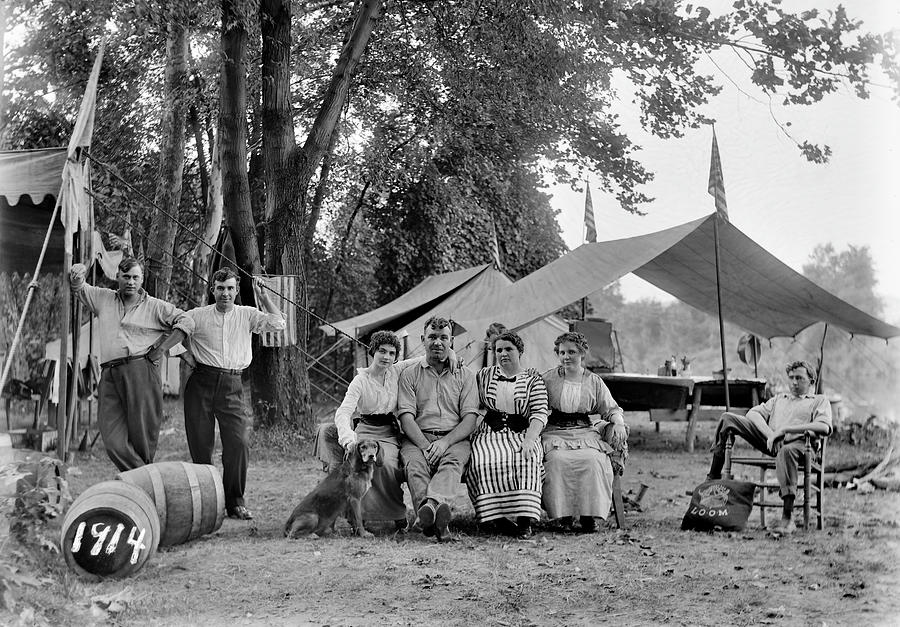 B&w Photograph - 1914 Travelers by Brian Duram
