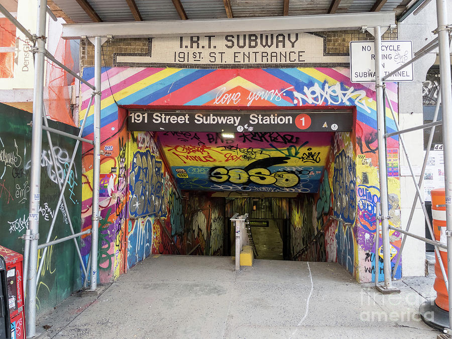 191st Street Subway Station Photograph by Cole Thompson