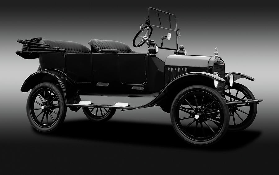1920 Ford  -  1920mdlttoursltgrd232375 Photograph by Frank J Benz