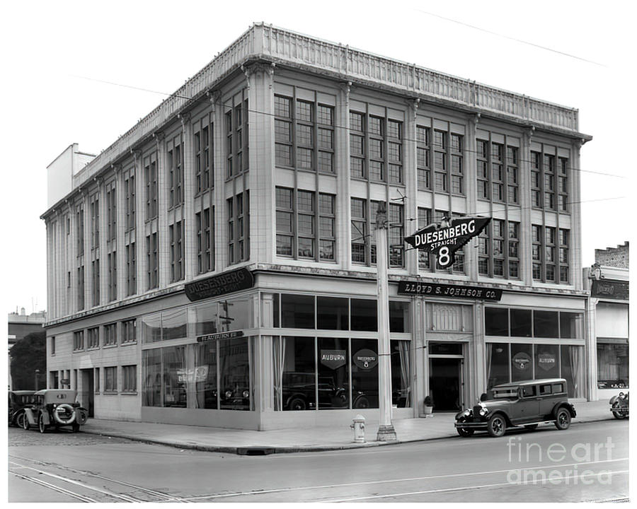 1920s Duesenberg dealership building Photograph by Retrographs
