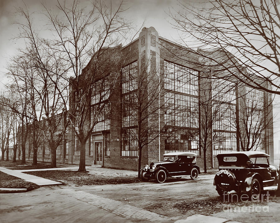1925 Du Pont Motors factory in Moore, PA Photograph by Retrographs