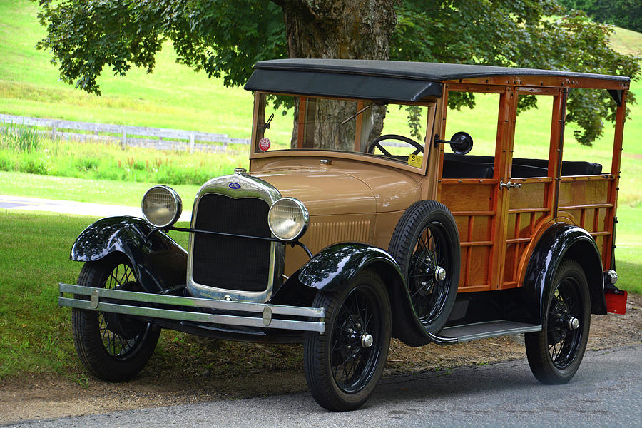1929 Model A Ford Wagon Photograph by Mike Martin
