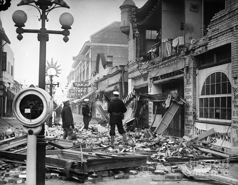 1930S March 10 1933 Earthquake Aftermath Men... Photograph by Camerique
