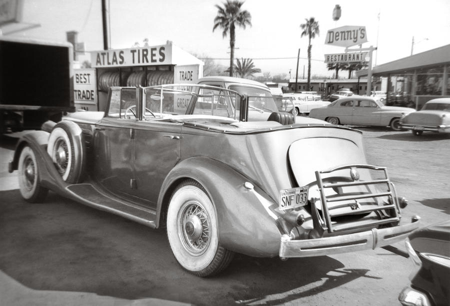1930s Packard Convertible Photograph by Marilyn Hunt