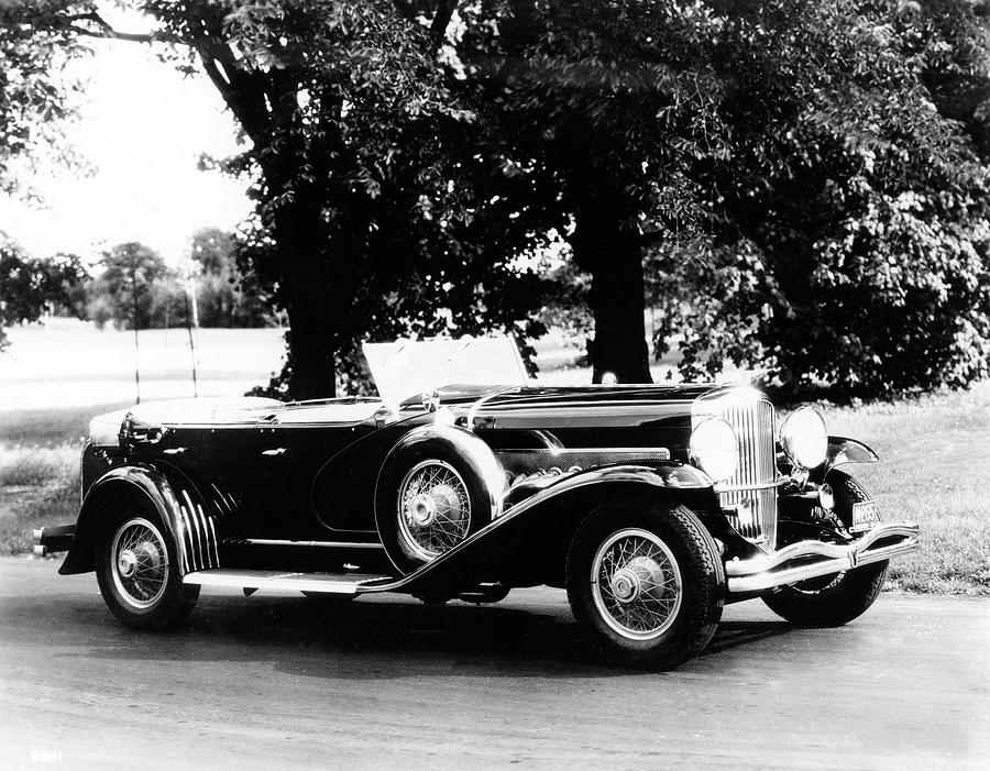Vintage Photograph - 1932 Duesenberg SJ LeGrande Phaeton by Retrographs