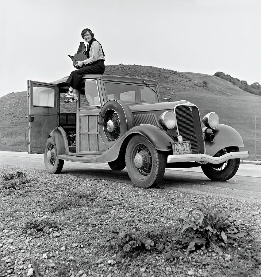 1933 Ford Model C 4 Door Wagon BW Photograph by Rondal Partridge