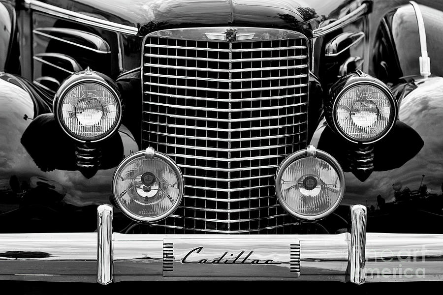 1939 Cadillac Grill Photograph by Dennis Hedberg
