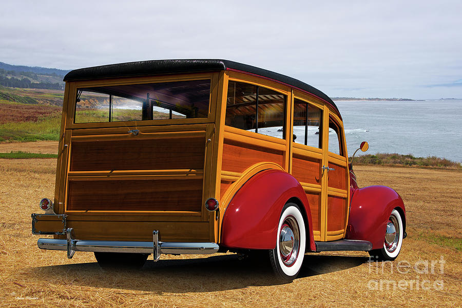 1939 Ford Woody Estate Wagon Photograph by Dave Koontz