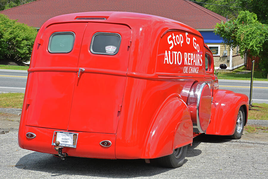 1947 Ford Panel Truck Photograph by Mike Martin
