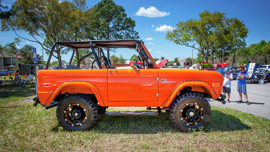 1976 Ford Bronco X110 Photograph by Rich Franco
