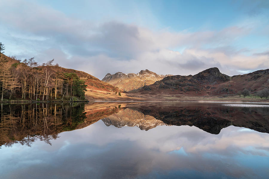 Beautiful vibrant Winter sunrise over Blea Tarn in Lake District #2 ...