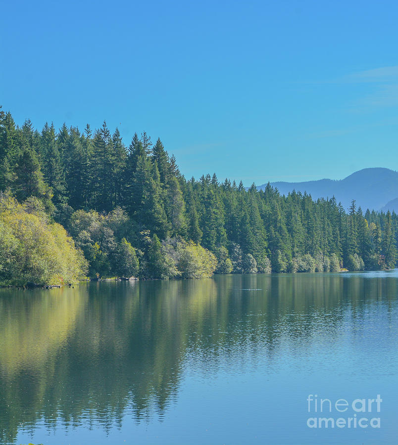 #1 Beautiful View Of Lake Easton In The Cascades Mountains Of The Pacific Northwest, Washington Photograph