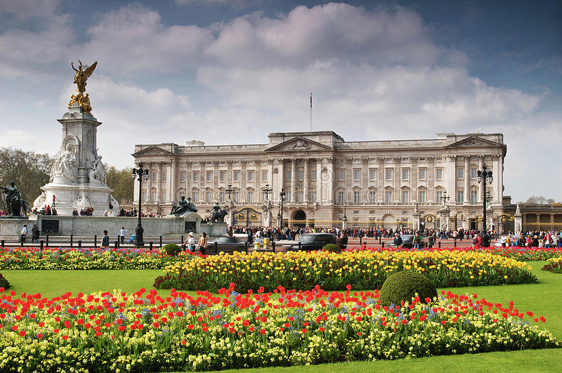 Buckingham Palace Digital Art by Tono Suhartono - Fine Art America