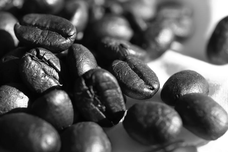 Coffee beans in black and white #2 Photograph by Kongdigital