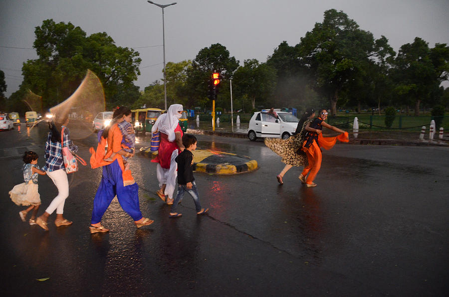 Dust Storm In Delhi Photograph by NurPhoto Dust Storm In Delhi Photograph by NurPhoto