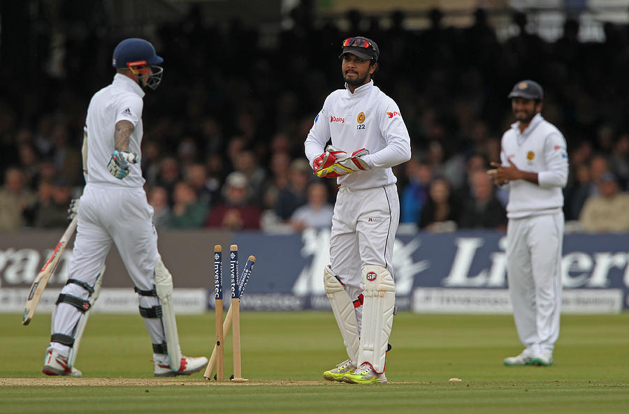 England v Sri Lanka: 3rd Investec Test - Day Four #2 Photograph by Sarah Ansell