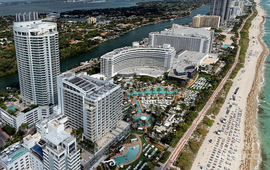Fontainebleau Miami Beach Aerial View #2 Photograph by David Oppenheimer