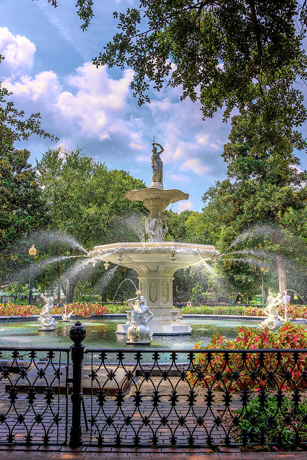 Forsyth Park Fountain Photograph by Linda Andrews - Pixels