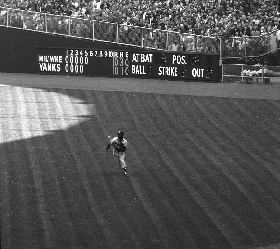 Hank Aaron #2 Photograph by Herb Scharfman/Sports Imagery