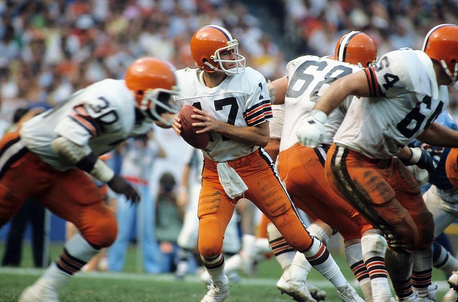 Houston Oilers v Cleveland Browns #2 Photograph by Ronald C. Modra