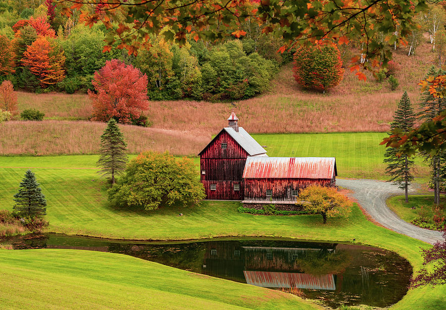 Iconic Sleepy Hollow Farm in Pomfret Vermont Photograph by Steven Heap ...