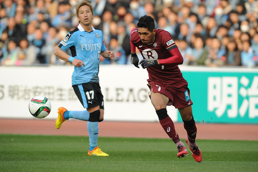 Kawasaki Frontale v Vissel Kobe - J.League 2015 Photograph by Masashi Hara