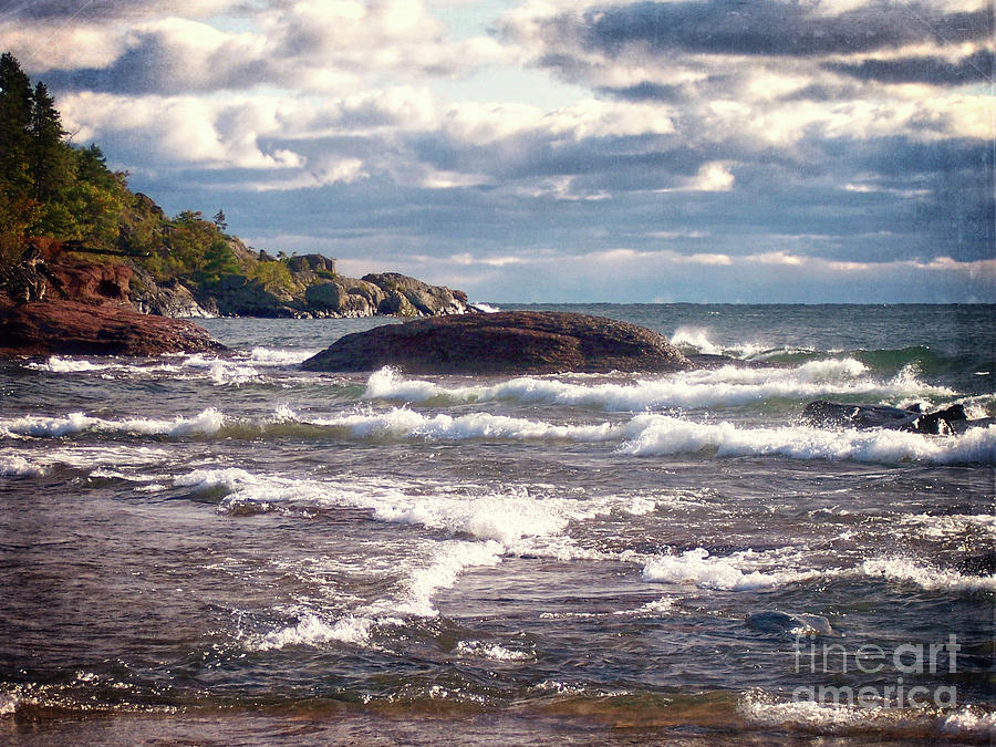 Lake Superior Waves Photograph by Phil Perkins
