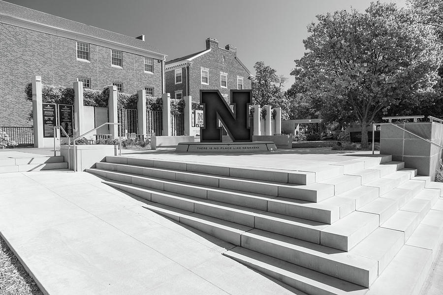 Large Red N statue at the University of Nebraska in black and white #2 Photograph by Eldon McGraw