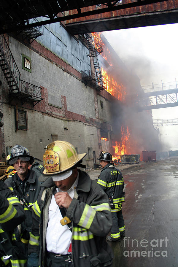 May 2nd 2006  Spectacular Greenpoint Terminal 10 Alarm Fire in Brooklyn, NY #6 Photograph by Steven Spak