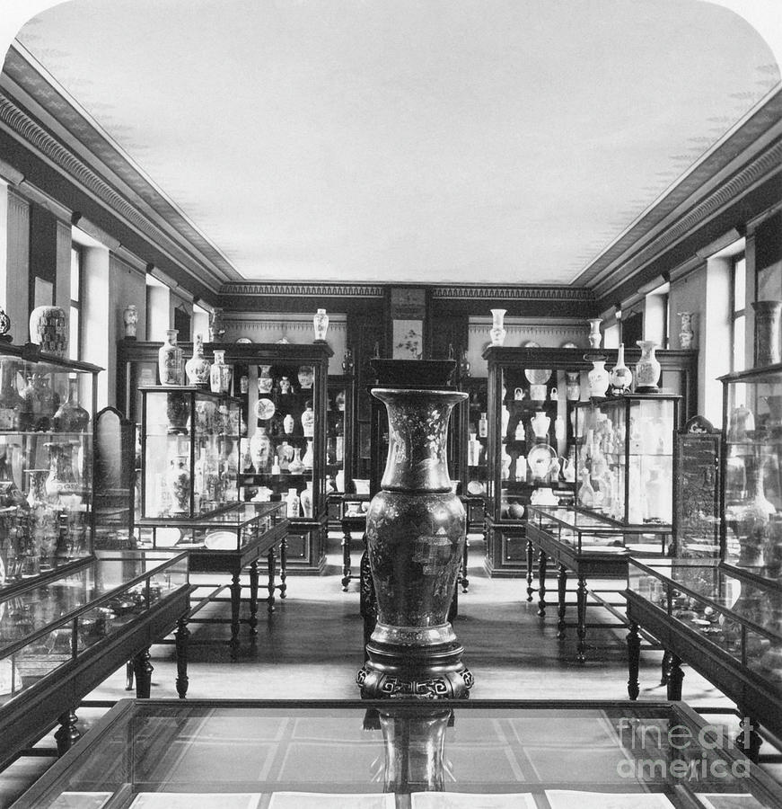 Musee Guimet, 1903 #2 Photograph by Granger