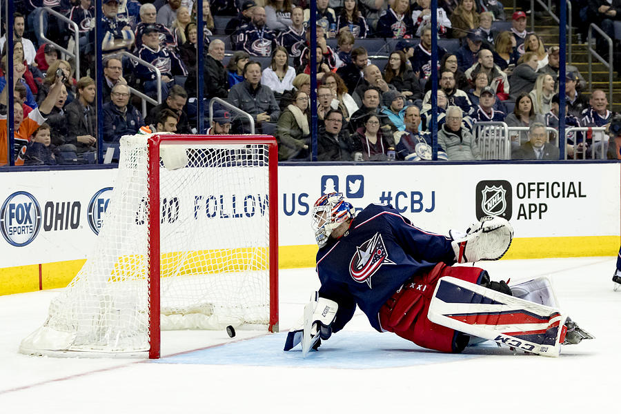 NHL: FEB 16 Flyers at Blue Jackets #2 Photograph by Icon Sportswire