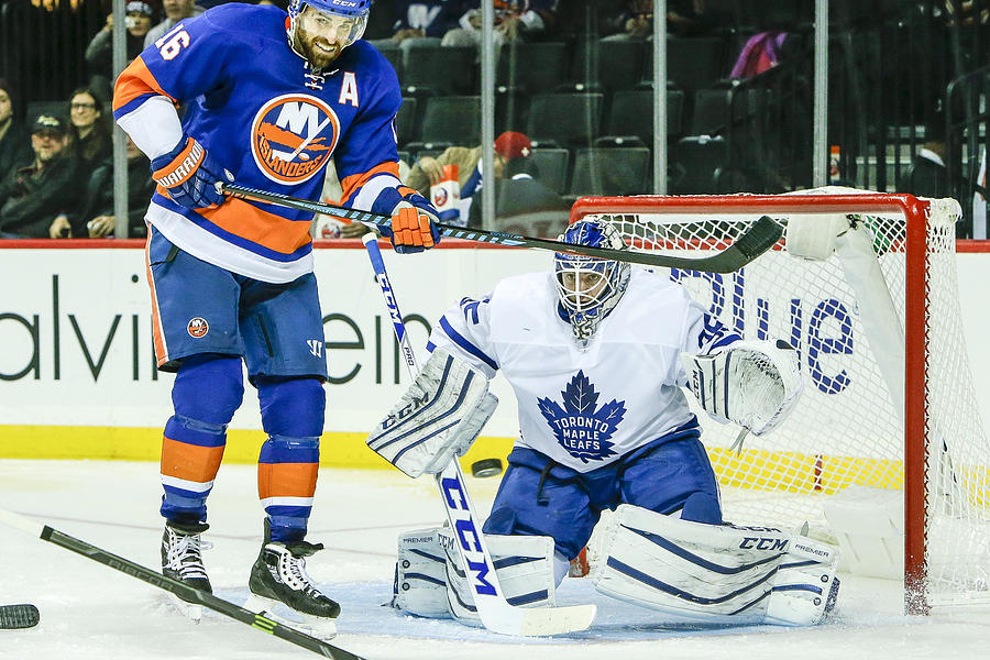 NHL: OCT 30 Maple Leafs at Islanders #2 Photograph by Icon Sportswire