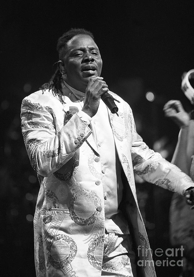 Philip Bailey - Earth, Wind and Fire Photograph by Concert Photos