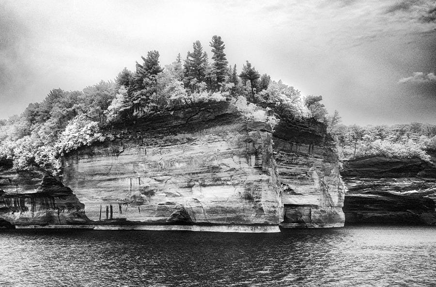 Pictured Rocks National Lakeshore #2 Photograph by Jeffrey Holbrook