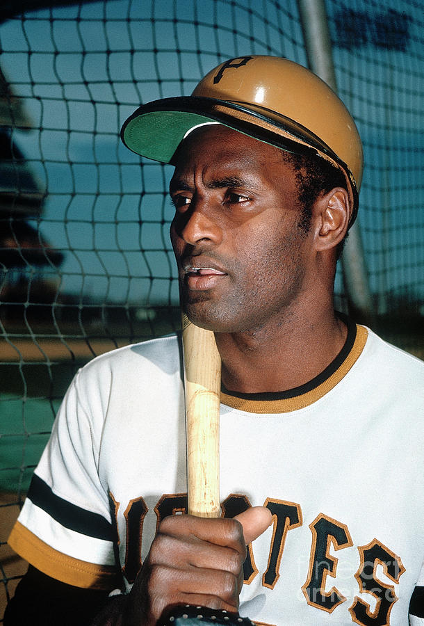 Roberto Clemente #2 Photograph by Louis Requena